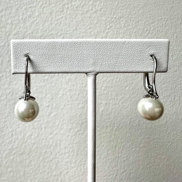 Elegant Pearl Drop Earrings With Crystal Accented Hook Classic Bridal Jewelry - Picture 4 of 5